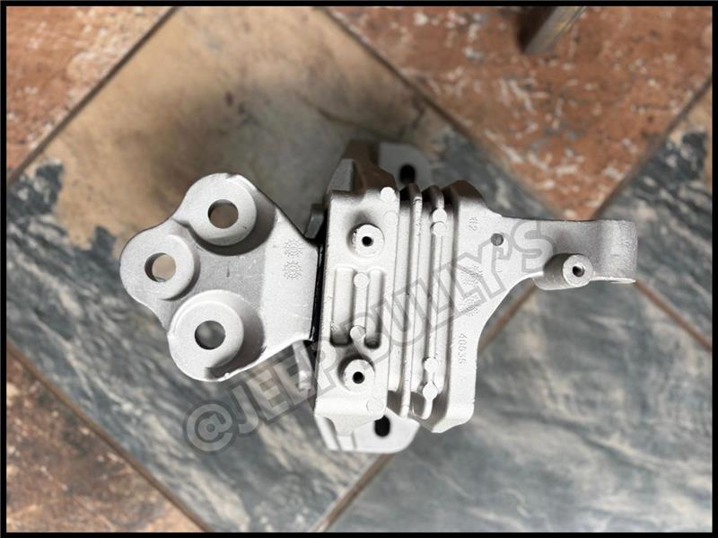 Jeep Cherokee Engine Mountings - Private Seller Jeep Cherokee Engine Mountings - Private Seller