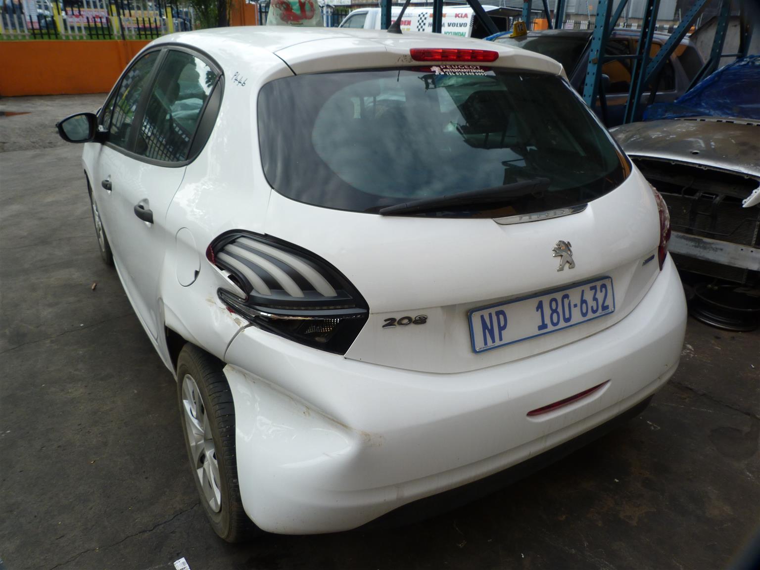 2016 Peugeot 208 Pop Art 1.0 Puretech - Private Seller 2016 Peugeot 208 Pop Art 1.0 Puretech - Private Seller