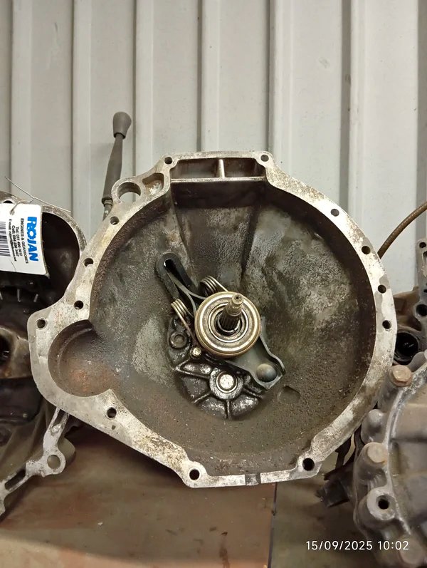 NISSAN 1400 GEARBOX AVAILABLE AT ROJAN ENGINES AND GEARBOXES - Private Seller NISSAN 1400 GEARBOX AVAILABLE AT ROJAN ENGINES AND GEARBOXES - Private Seller
