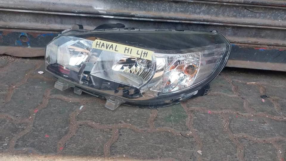 HAVAL H1 headlight - Private Seller HAVAL H1 headlight - Private Seller