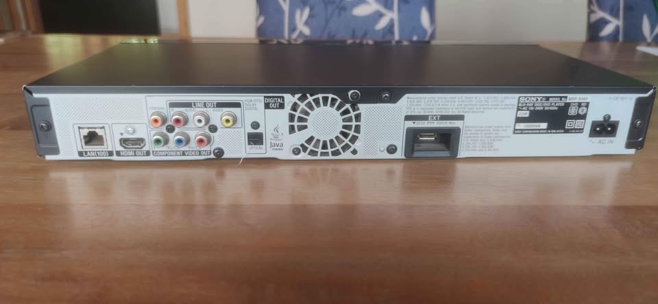Sony blu ray player BDP-S360