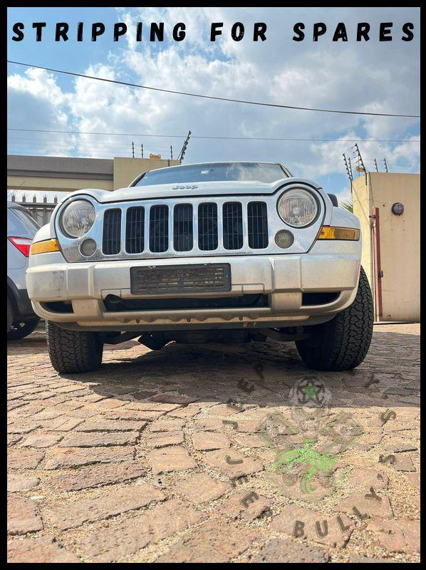 2.8 Jeep Cherokee Kj Diesel Facelift: Left & Right Headlights - Private Seller 2.8 Jeep Cherokee Kj Diesel Facelift: Left & Right Headlights - Private Seller