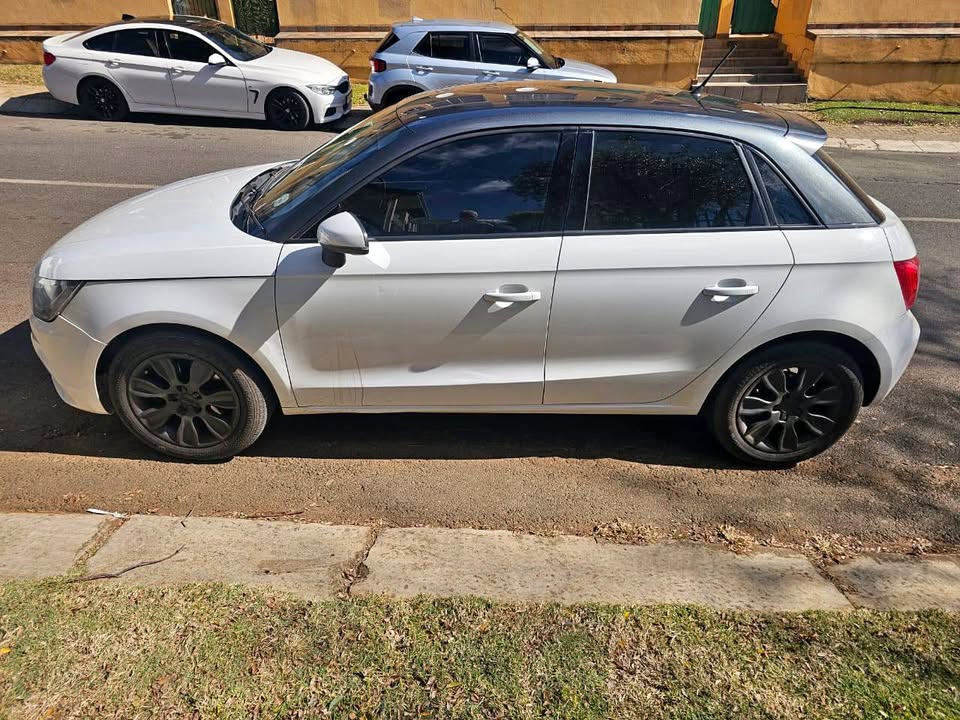 2012 Audi A1 sportpack 1.6 tdi