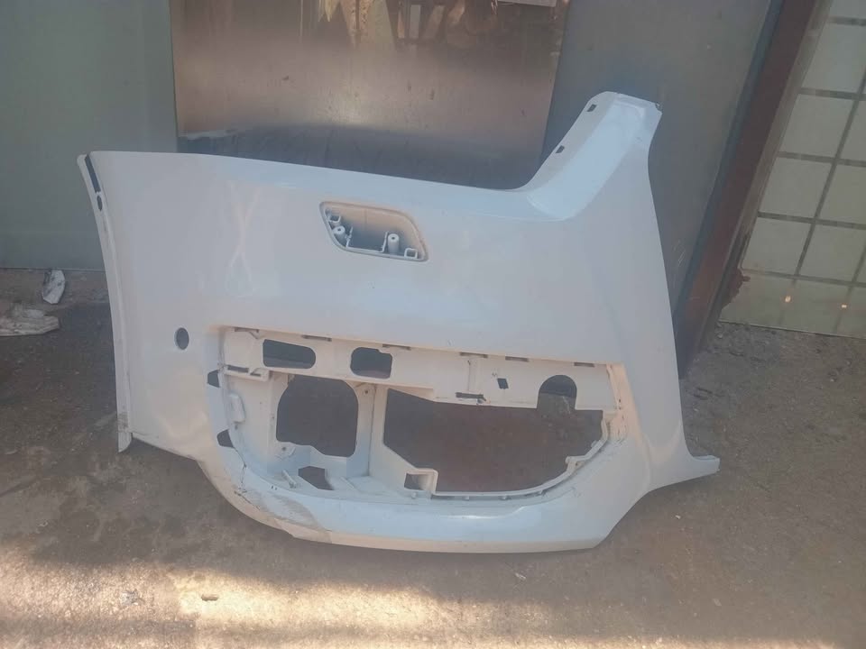 Audi Q3 right side bumper piece - Private Seller Audi Q3 right side bumper piece - Private Seller