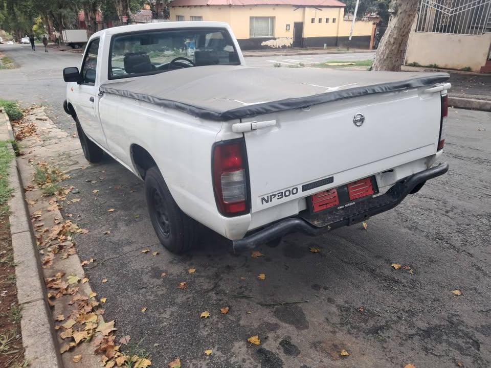 Nissan Np300 Hardbordy Single Cab 2017 for sale