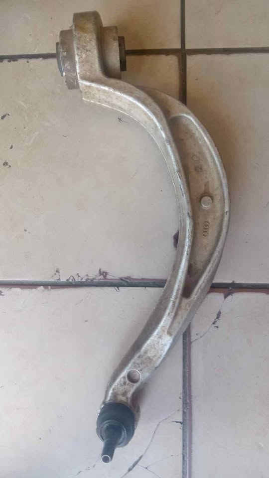 Audi S5 lhs lower control arm selling - Private Seller Audi S5 lhs lower control arm selling - Private Seller