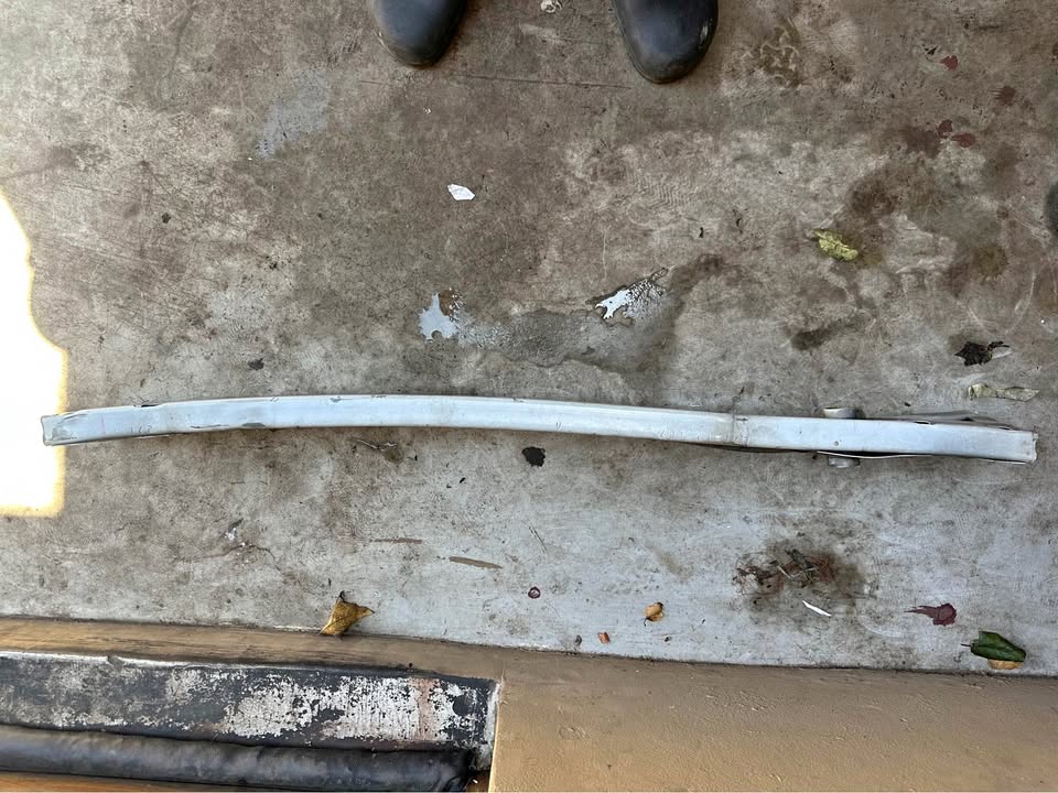 Nissan Qashqai Stifner bumper reinforcement - Private Seller Nissan Qashqai Stifner bumper reinforcement - Private Seller