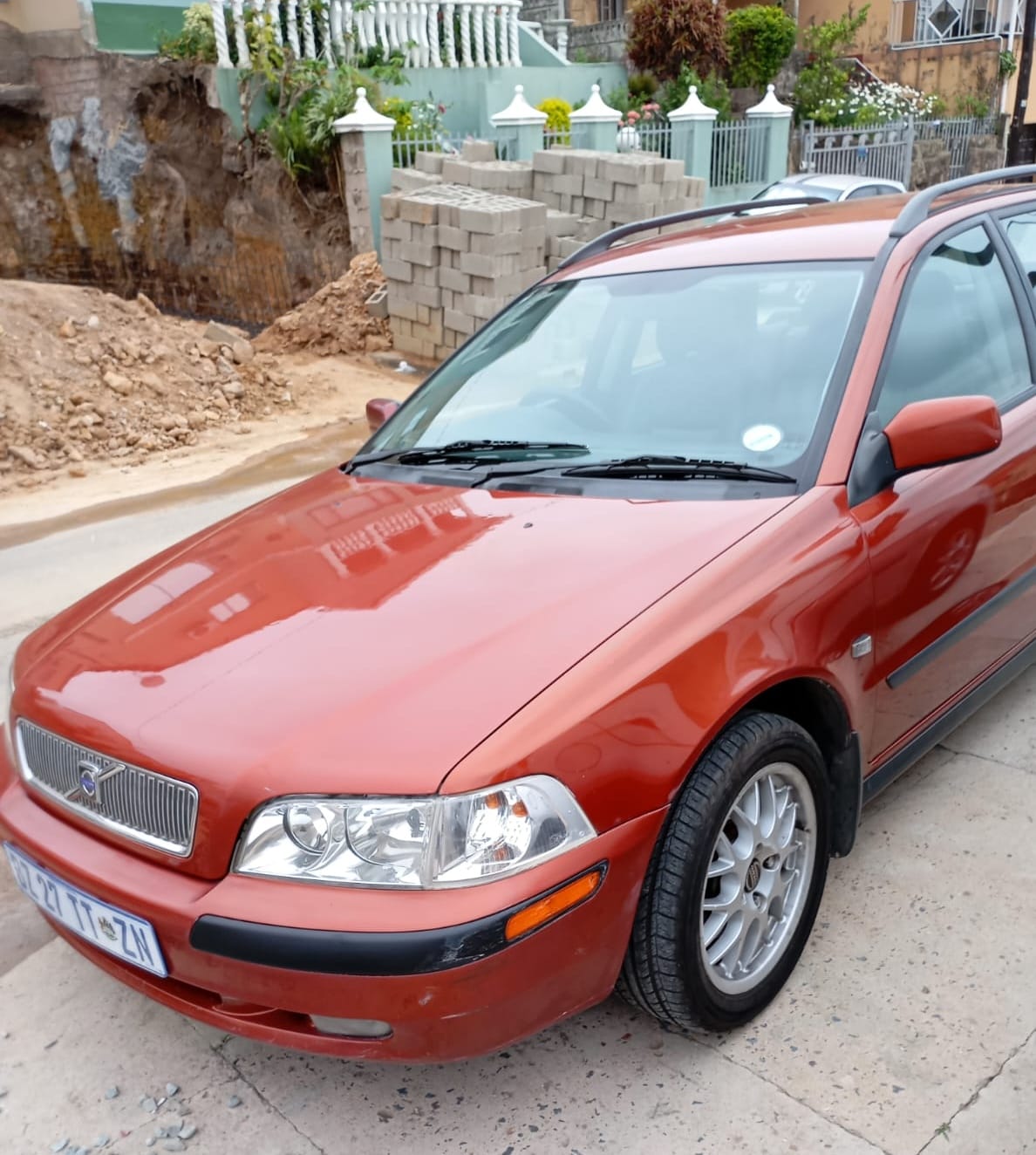 Used 2001 Volvo V40 T4 Excel auto - Private Seller Used 2001 Volvo V40 T4 Excel auto - Private Seller