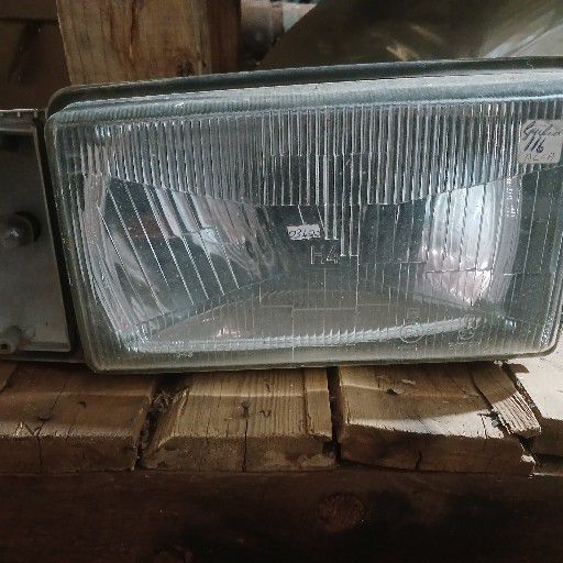 Alfa Giulia, head lamp - Private Seller Alfa Giulia, head lamp - Private Seller