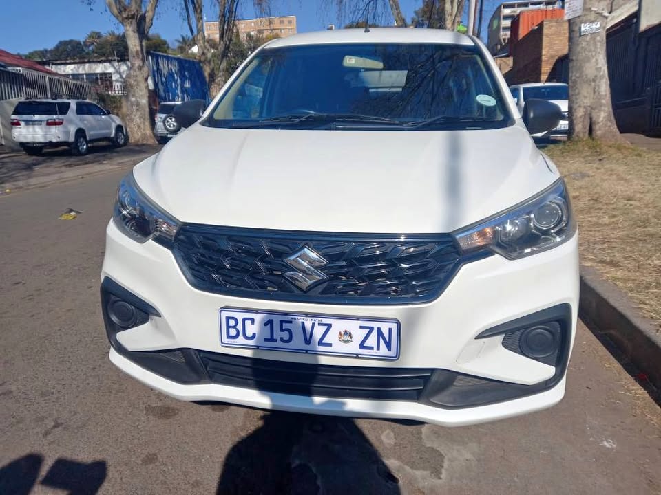 2023 Suzuki Ertiga 1.5 Manual Petrol, White, Full service history, 94000kms