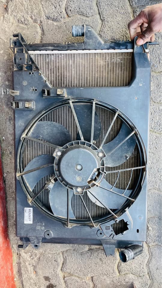 Renault Sandero radiator, condenser and fan Nissan NP200 radiator - Private Seller Renault Sandero radiator, condenser and fan Nissan NP200 radiator - Private Seller