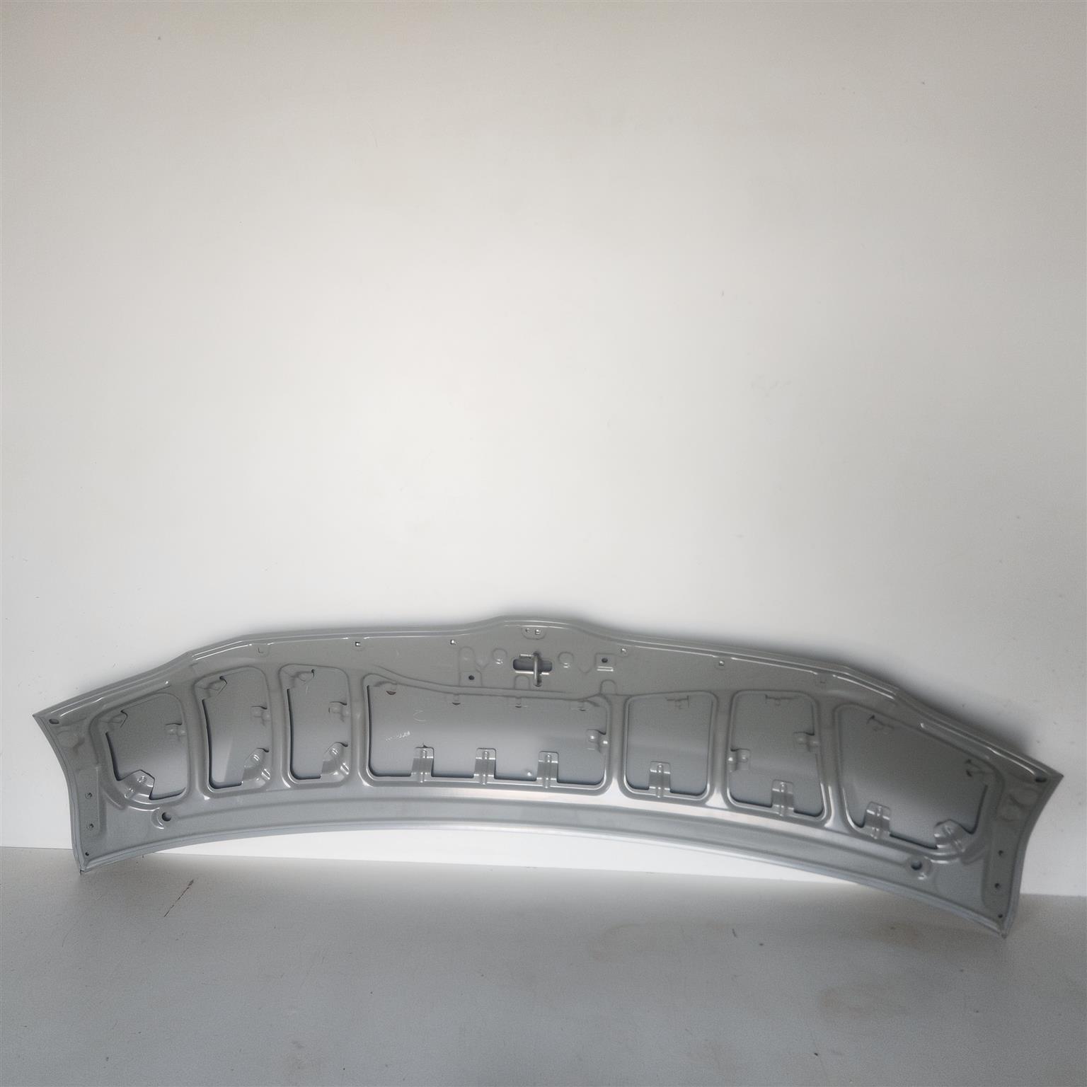 Toyota Quantum bonnet OEM - Private Seller Toyota Quantum bonnet OEM - Private Seller