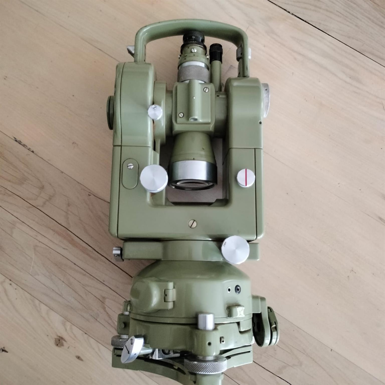Wild T2 Heerbrug Theodolite made in Switzerland