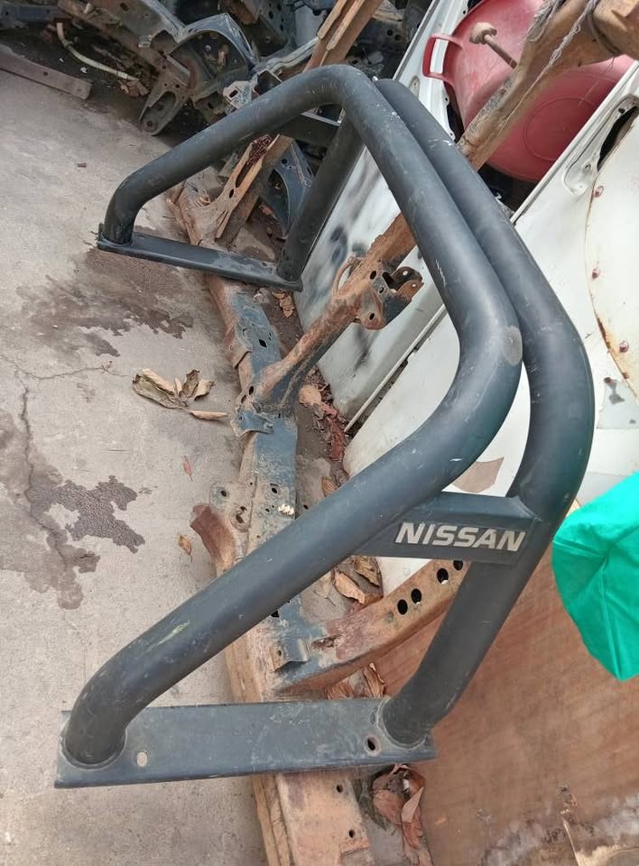 Nissan Np300 Double Cab Roll Bar For Sale - Private Seller Nissan Np300 Double Cab Roll Bar For Sale - Private Seller