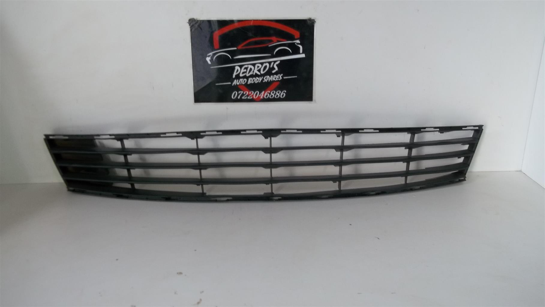 Renault Clio Mk3 grille - Private Seller Renault Clio Mk3 grille - Private Seller
