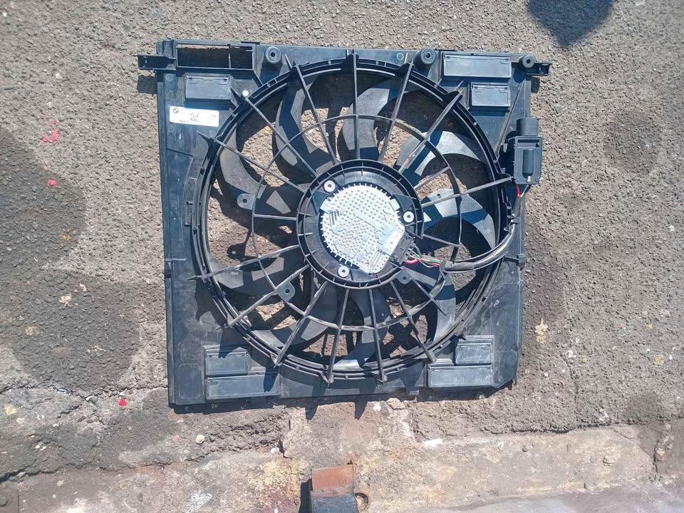 Bmw G01 G02 ix3 G08 Radiator fun - Private Seller Bmw G01 G02 ix3 G08 Radiator fun - Private Seller