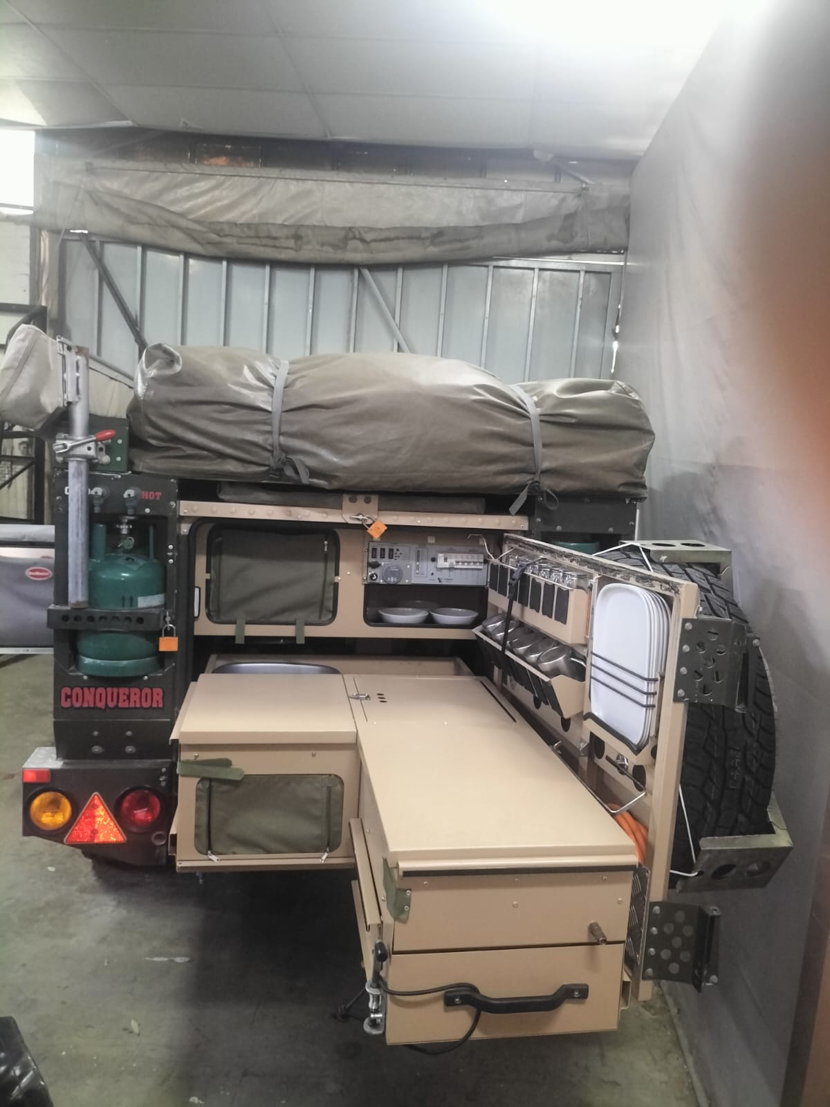 2014 Conqueror Comfort for sale. Trailer has lithium batteries and solar. - Private Seller 2014 Conqueror Comfort for sale. Trailer has lithium batteries and solar. - Private Seller