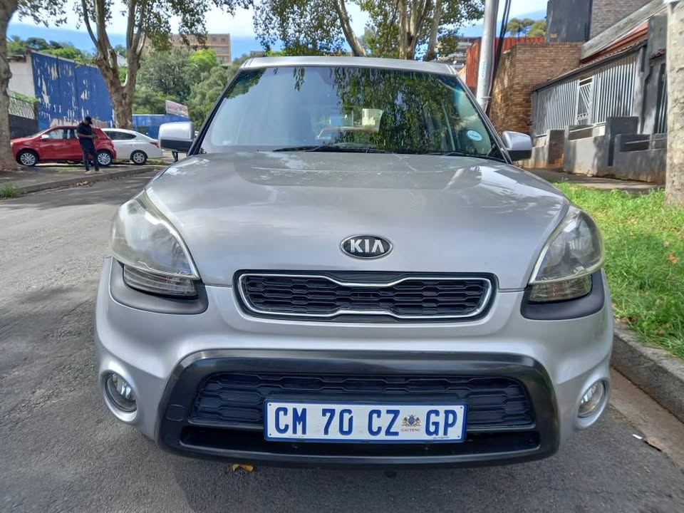 2013 Kia soul 1.2 Petrol, Manual, Siler 94000kms 2013 Kia soul 1.2 Petrol, Manual, Siler 94000kms
