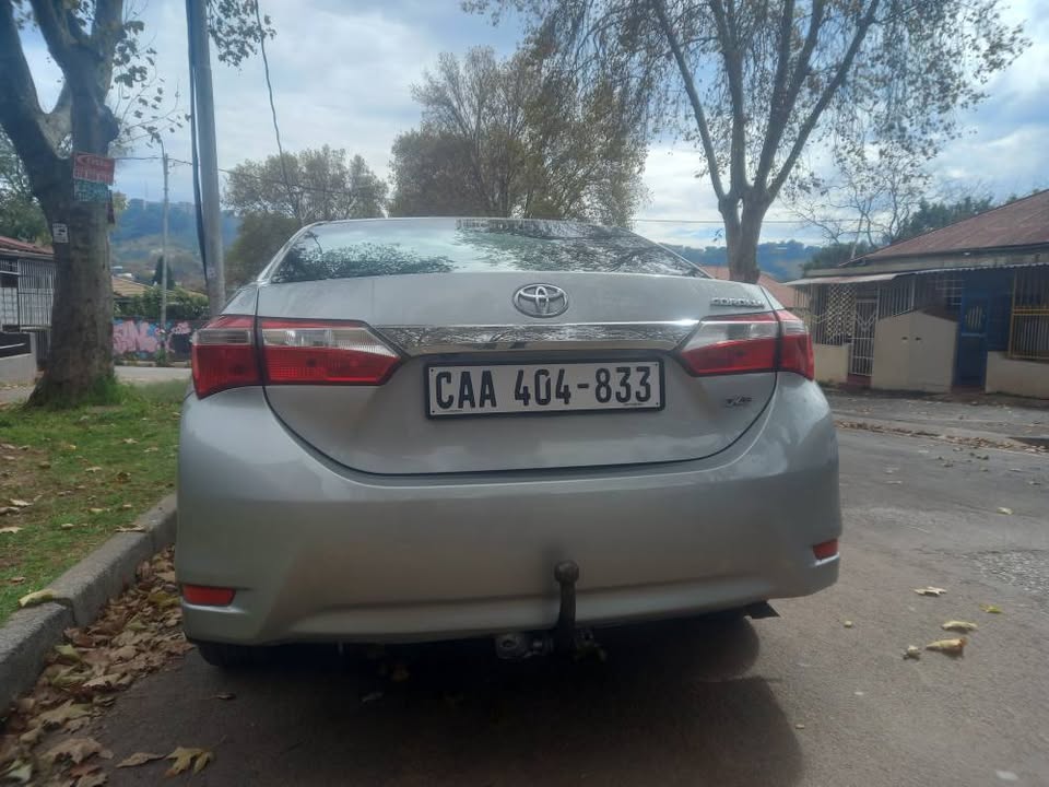 2018 Toyota Corolla Prestige 1.4 D4D Manual, Grey, Reverse Cemera. Leather Seats.