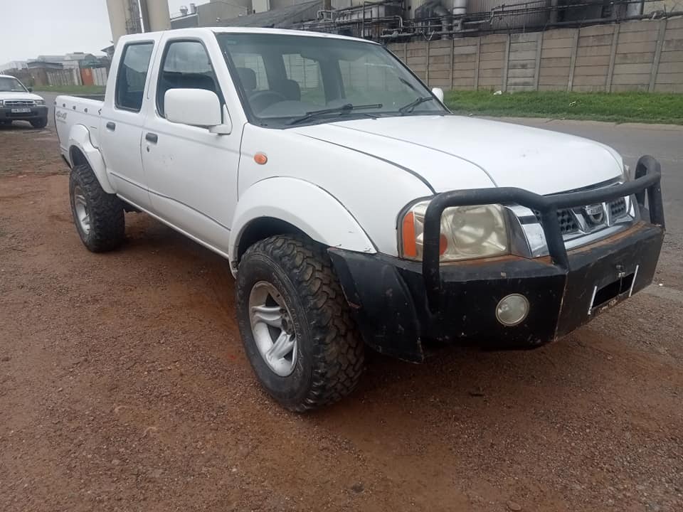 Nissan Hardbody 4x4 Stripping - Private Seller Nissan Hardbody 4x4 Stripping - Private Seller