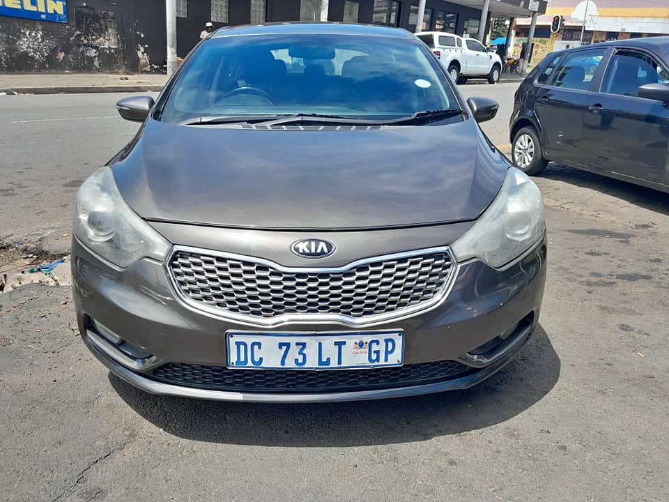2015 KIA CERATO 1.6 HATCHBACK 2015 KIA CERATO 1.6 HATCHBACK