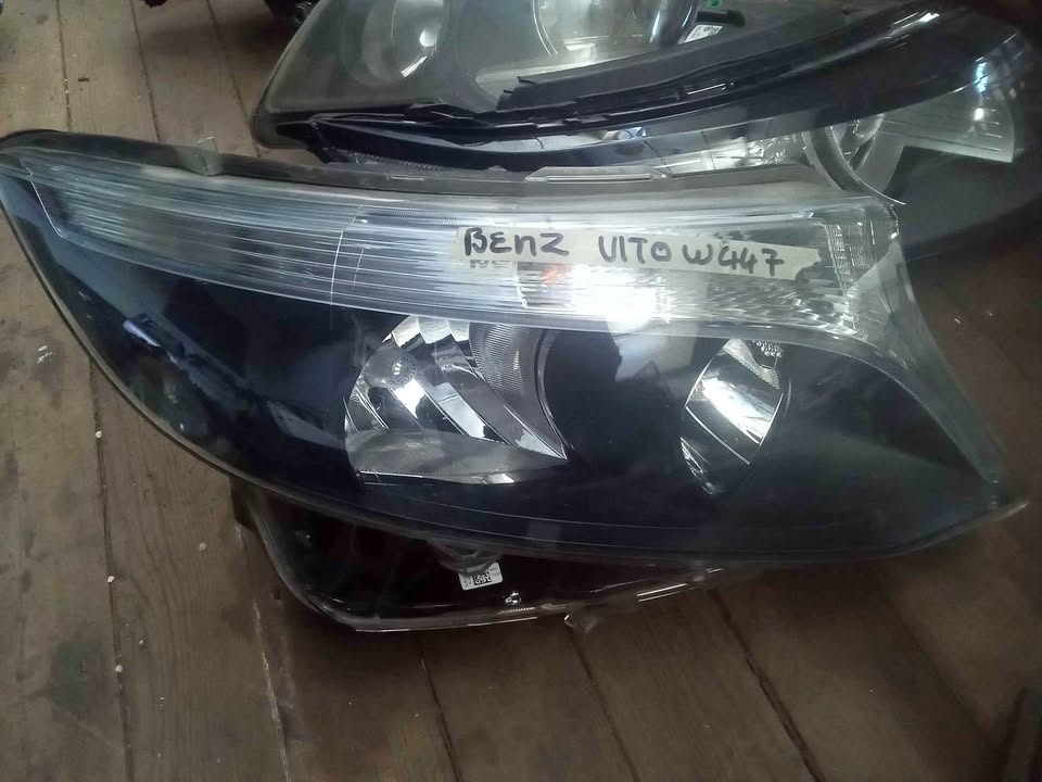 Mercedes Benz Vito W447 headlight