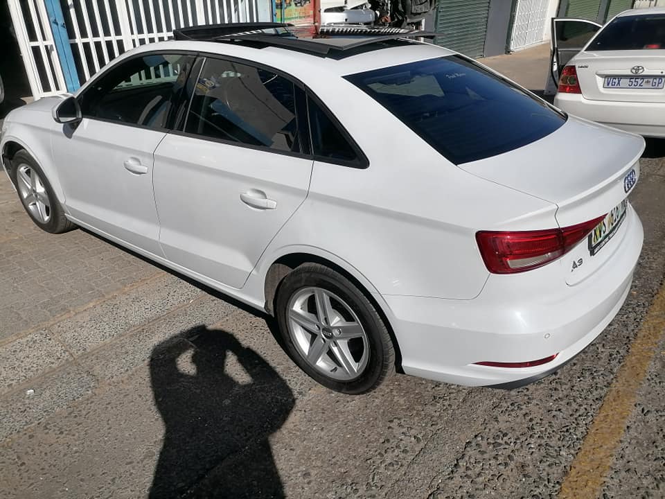 2018 Audi A3 1.0 TFSI Automatic Sunroof with a Nice interior seat