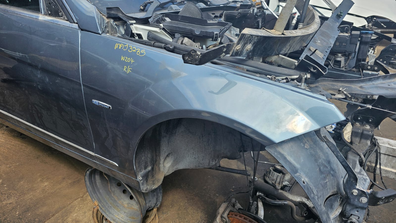 Benz C200 fender W204 for sale used - Private Seller Benz C200 fender W204 for sale used - Private Seller