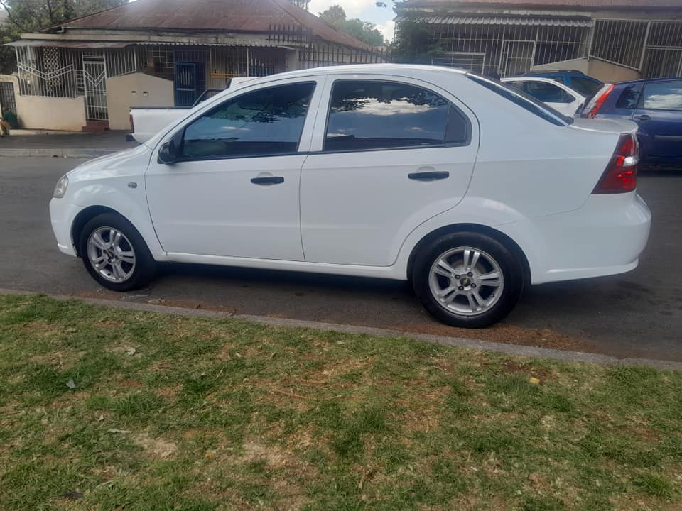 Chevrolet Aveo 1.4 sedan 2015 for sale