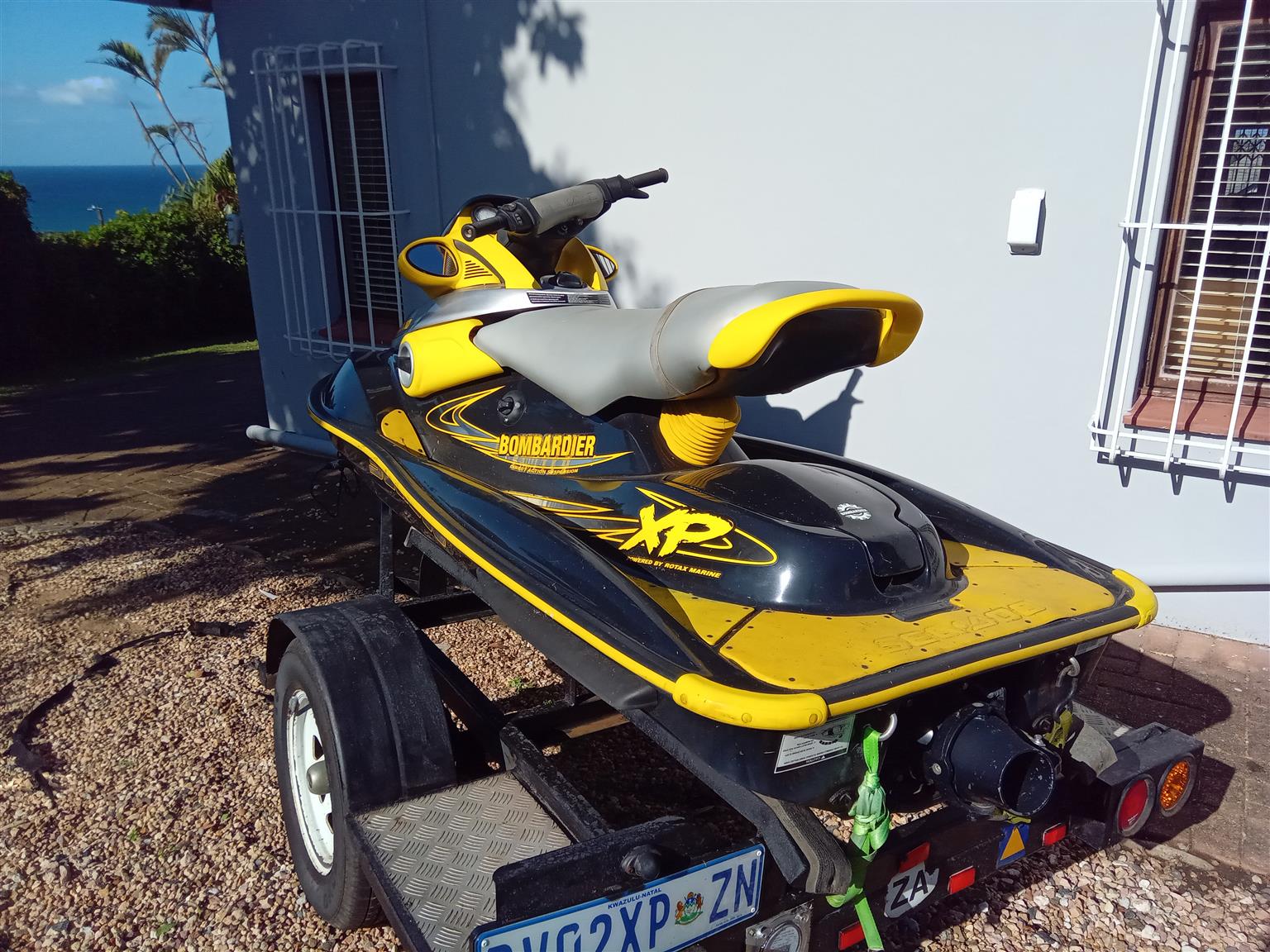 Jet ski Seadoo 2000 including trailer good condition