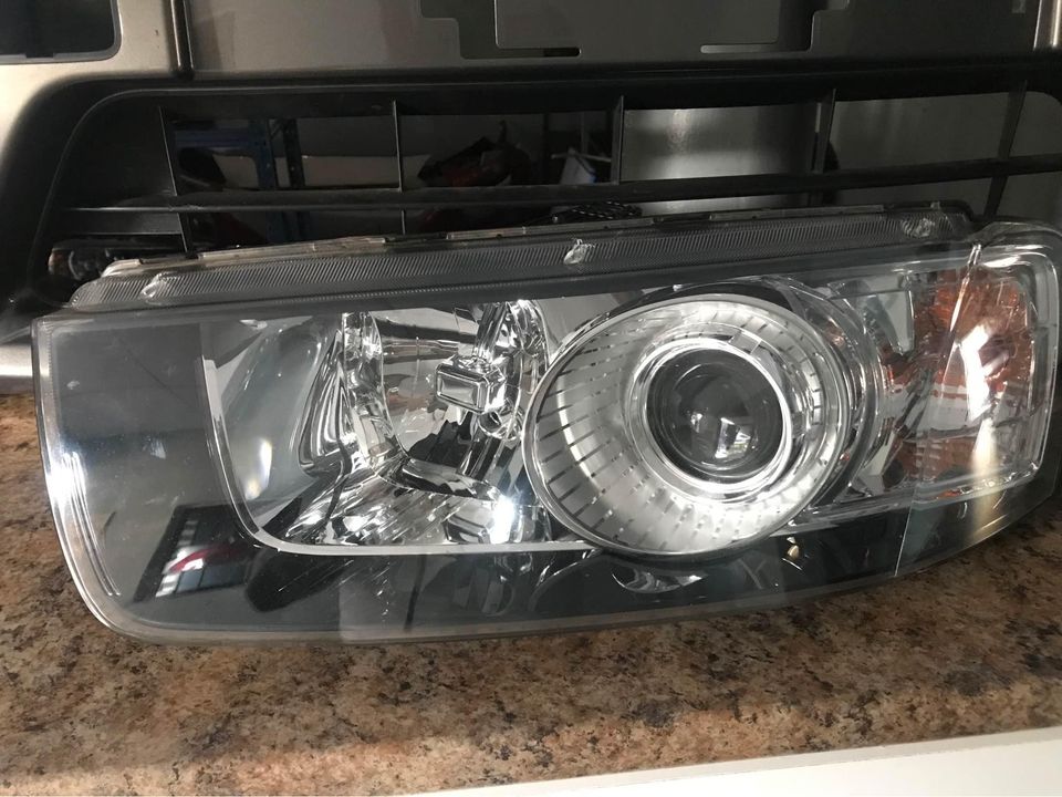 2016 Chevrolet Captiva headlight - Private Seller 2016 Chevrolet Captiva headlight - Private Seller
