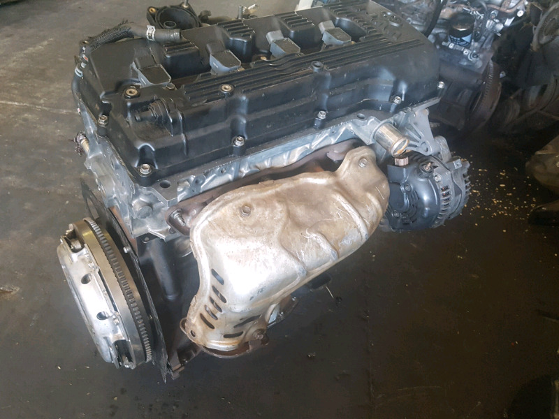 Toyota Quatum 2TR. 2.7 engine for sale Toyota Quatum 2TR. 2.7 engine for sale