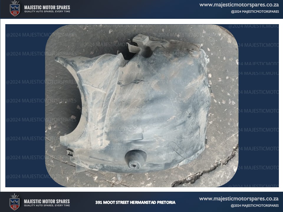 Mercedes Benz fender liner second hand for sale. - Private Seller