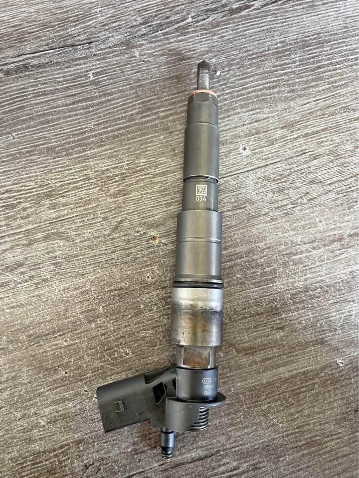 BMW X3 X5 X7 E83 E53 E70 E71 G07 3.0 3.5 D M57 D30 24V 2001- Diesel Injector - Private Seller