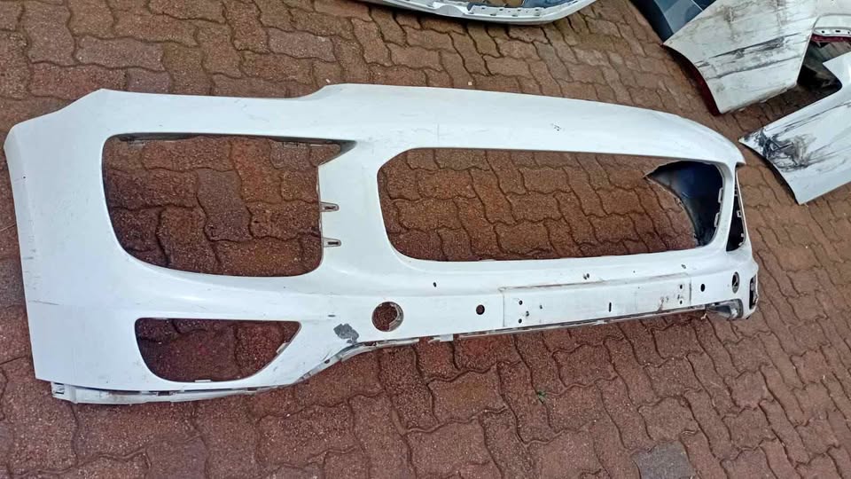 Porsche Cayenne front bumper - Private Seller Porsche Cayenne front bumper - Private Seller