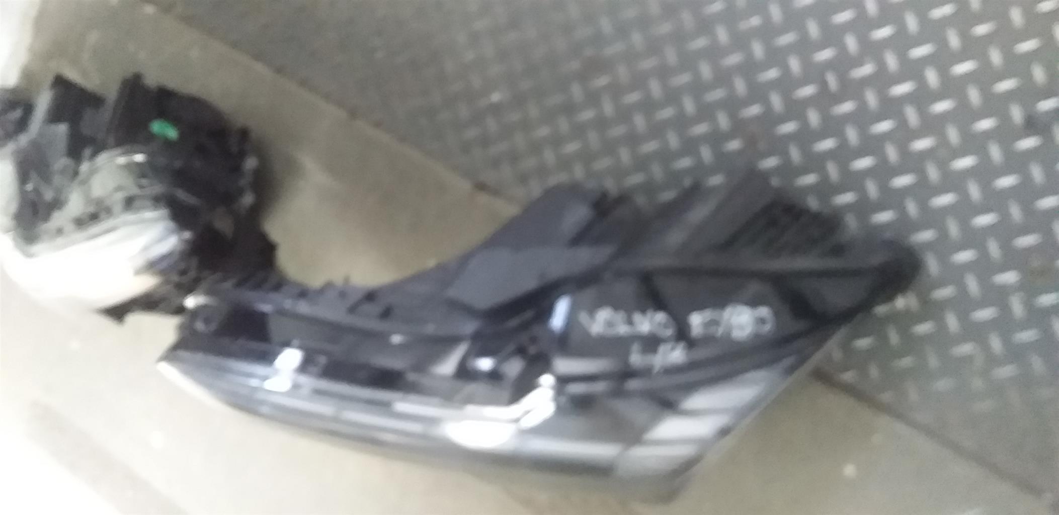 Bmw f30 headlight - Private Seller