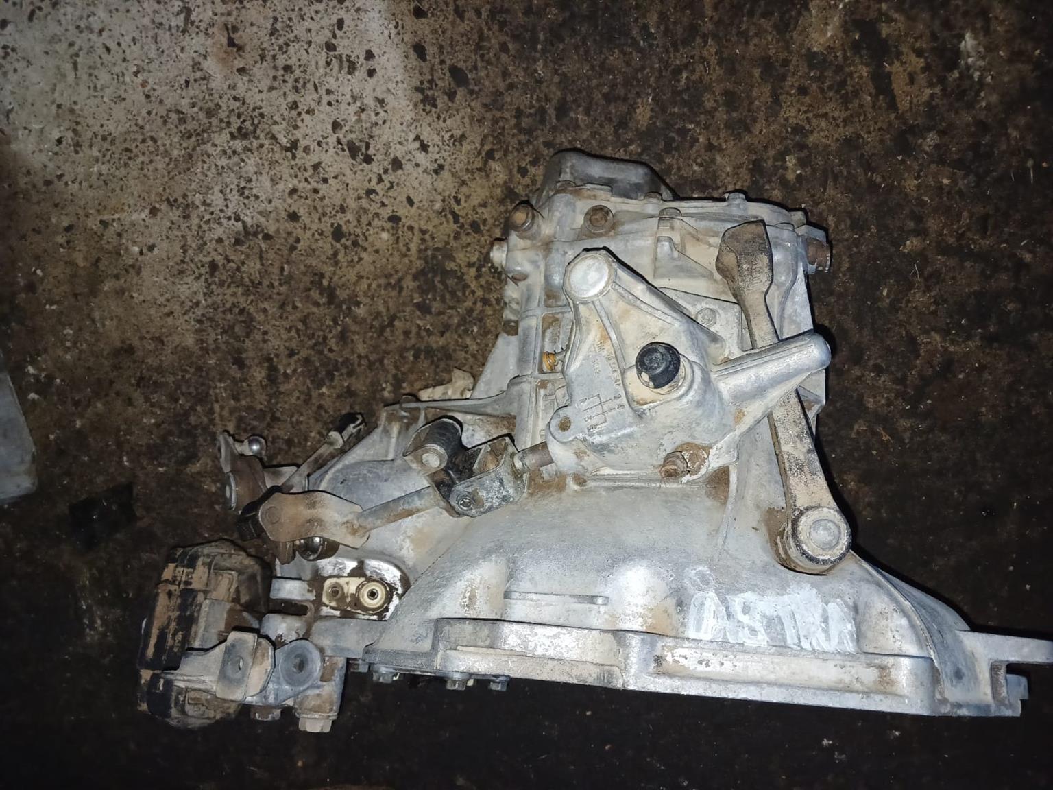 OPEL F18 GEARBOX FOR SALE