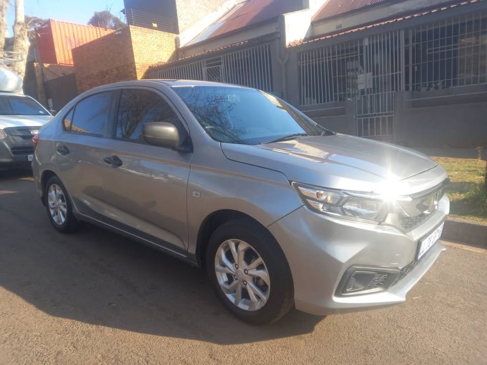 2021 Honda Amaze 1.5 Petrol, Manual, Grey, 48000kms Service history