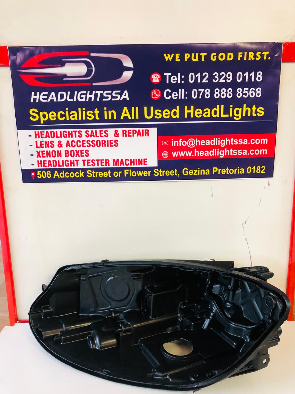 VW Golf 7.5 R-line and GTI left side headlight replacement housing (2018) - Private Seller VW Golf 7.5 R-line and GTI left side headlight replacement housing (2018) - Private Seller