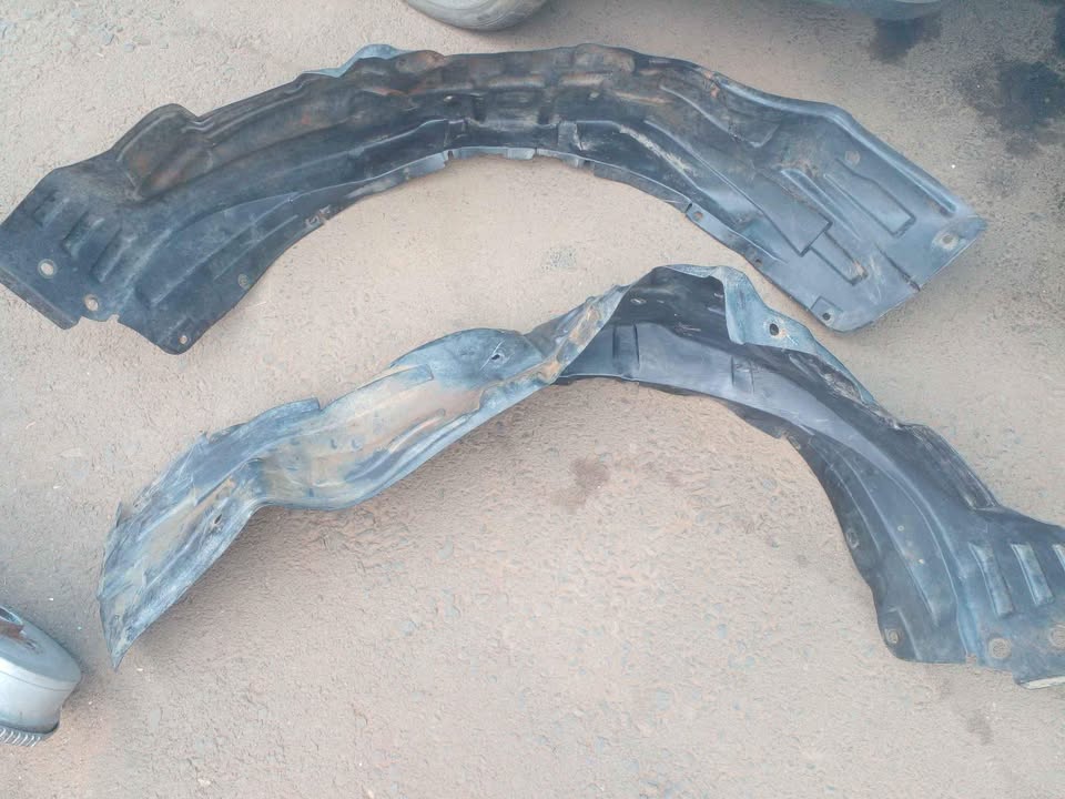 2014 Isuzu BK250 fender liners - Private Seller 2014 Isuzu BK250 fender liners - Private Seller