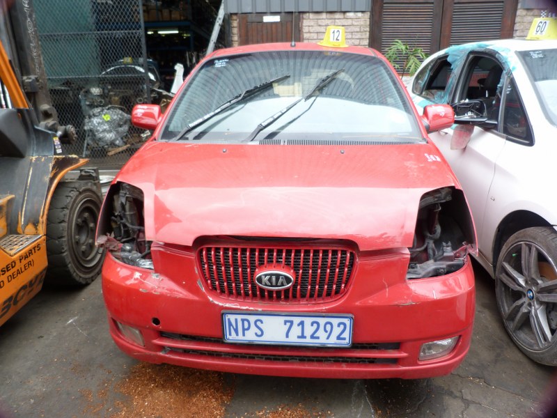 Kia Picanto EX 1.1 AT - 2005 STRIPPING FOR SPARES - Private Seller Kia Picanto EX 1.1 AT - 2005 STRIPPING FOR SPARES - Private Seller