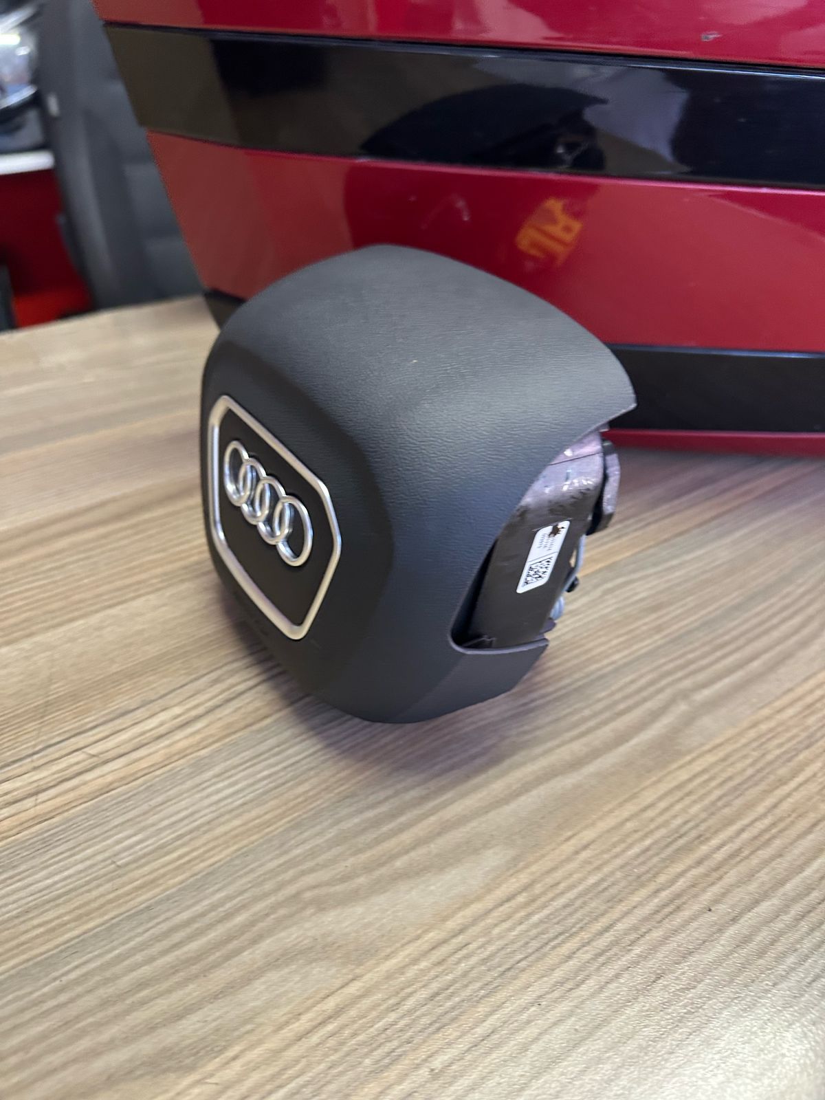 2019 AUDI  Q7 DRIVER STEERING  AIR BAG BRAND NEW ORIGINAL FOR SALE - Private Seller