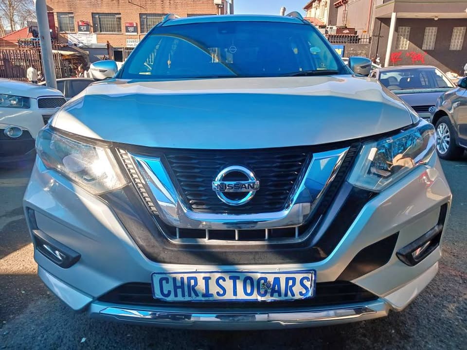 2020 model Nissan X-trail 7-seater hatchback 4×4 automatic transmission petrol 2.5 engine capacity