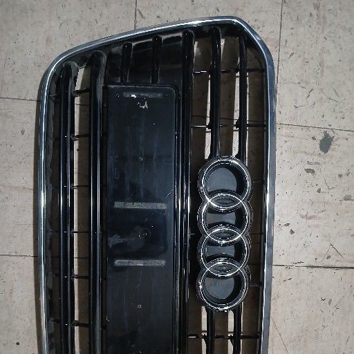 Audi A5 grill - Private Seller Audi A5 grill - Private Seller