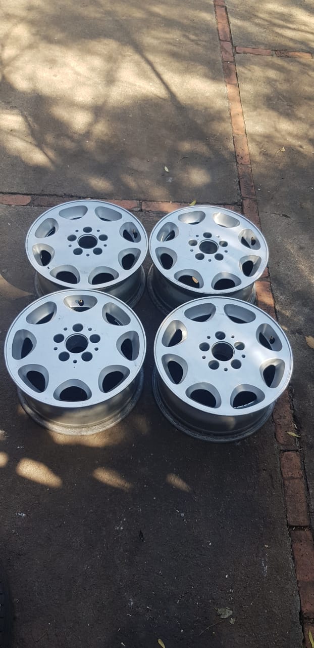 Mercedes 15 inch mag rims | Junk Mail Marketplace