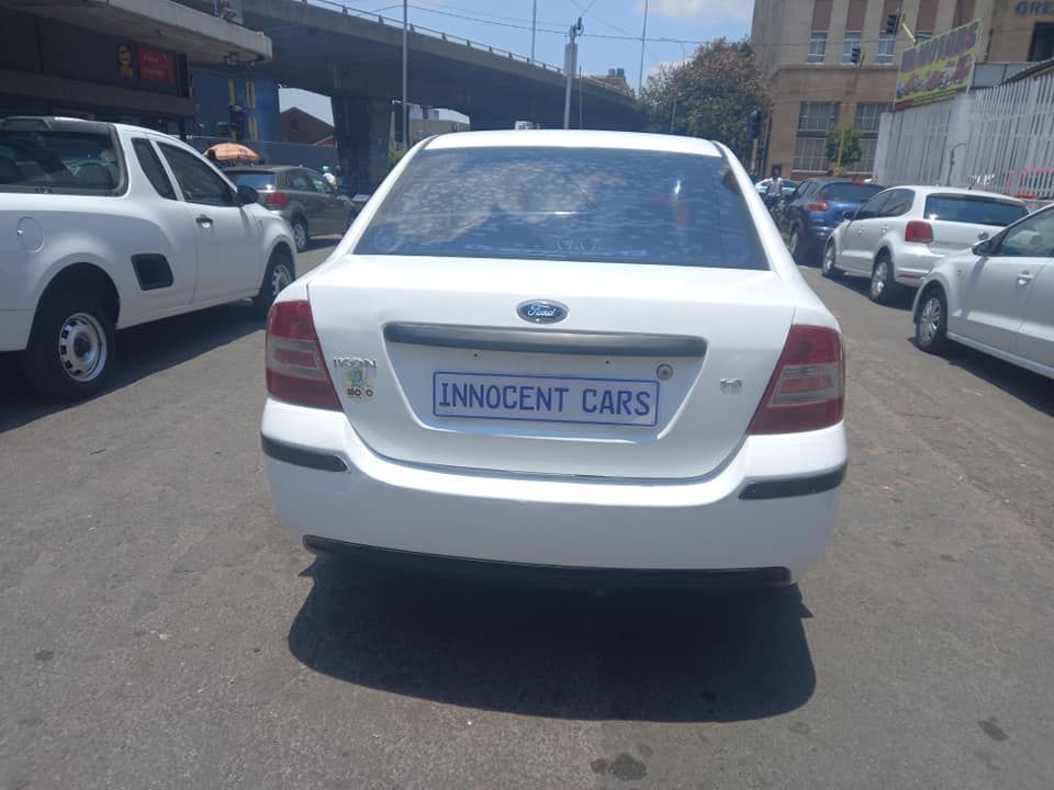 2014 FORD IKON SEDAN 1.6 PETROL, MANUAL, FULL HOUSE,