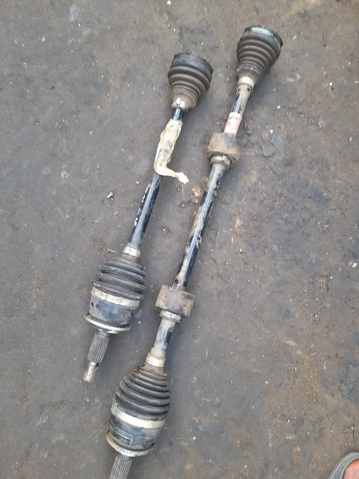 TOYOTA STARLET DRIVE SHAFT AVAILABLE - Private Seller TOYOTA STARLET DRIVE SHAFT AVAILABLE - Private Seller