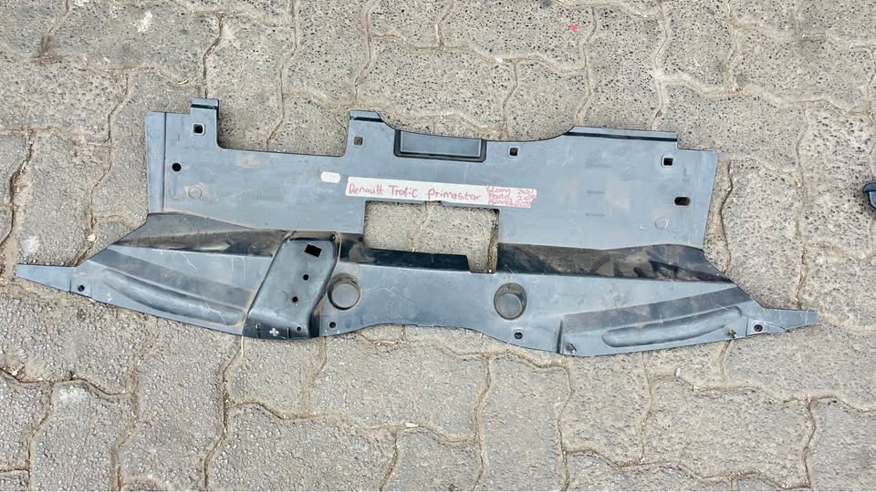 Renault Trafic Cover top cover belt Nissan Primastar van Cover top cover belt - Private Seller Renault Trafic Cover top cover belt Nissan Primastar van Cover top cover belt - Private Seller