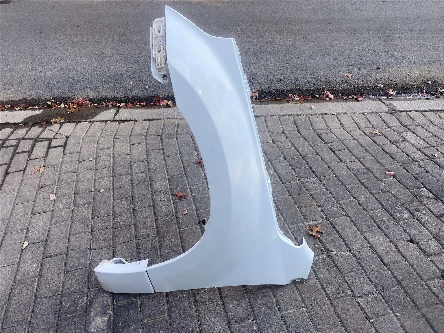 2013 SUZUKI VITARA COMPLETE LEFT FRONT FENDER FOR SALE. IN PRISTINE CONDITION - Private Seller 2013 SUZUKI VITARA COMPLETE LEFT FRONT FENDER FOR SALE. IN PRISTINE CONDITION - Private Seller