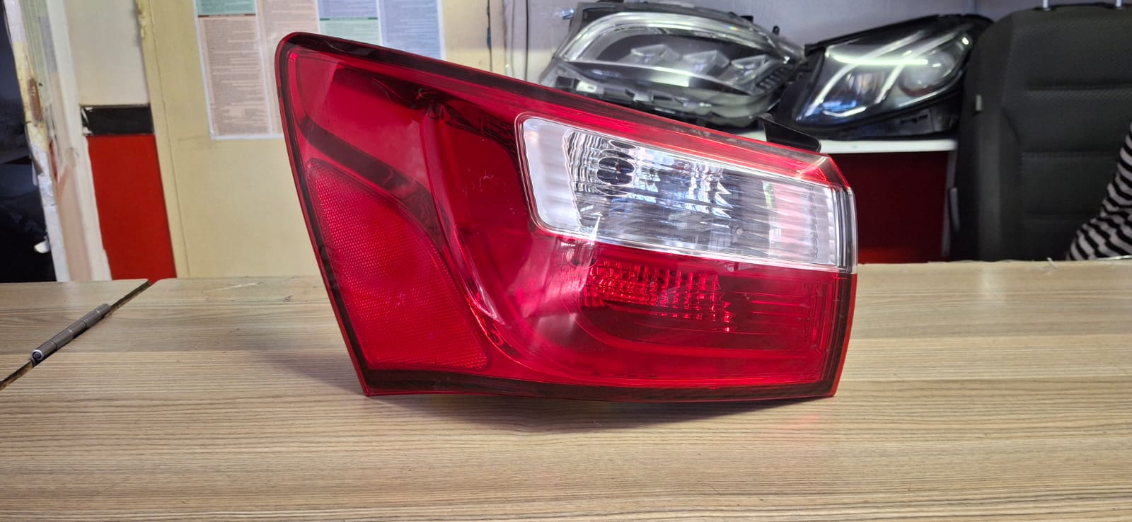 2014 KIA RIO TAILLIGHT LEFTSIDE AVAILABLE FOR SALE - Private Seller 2014 KIA RIO TAILLIGHT LEFTSIDE AVAILABLE FOR SALE - Private Seller